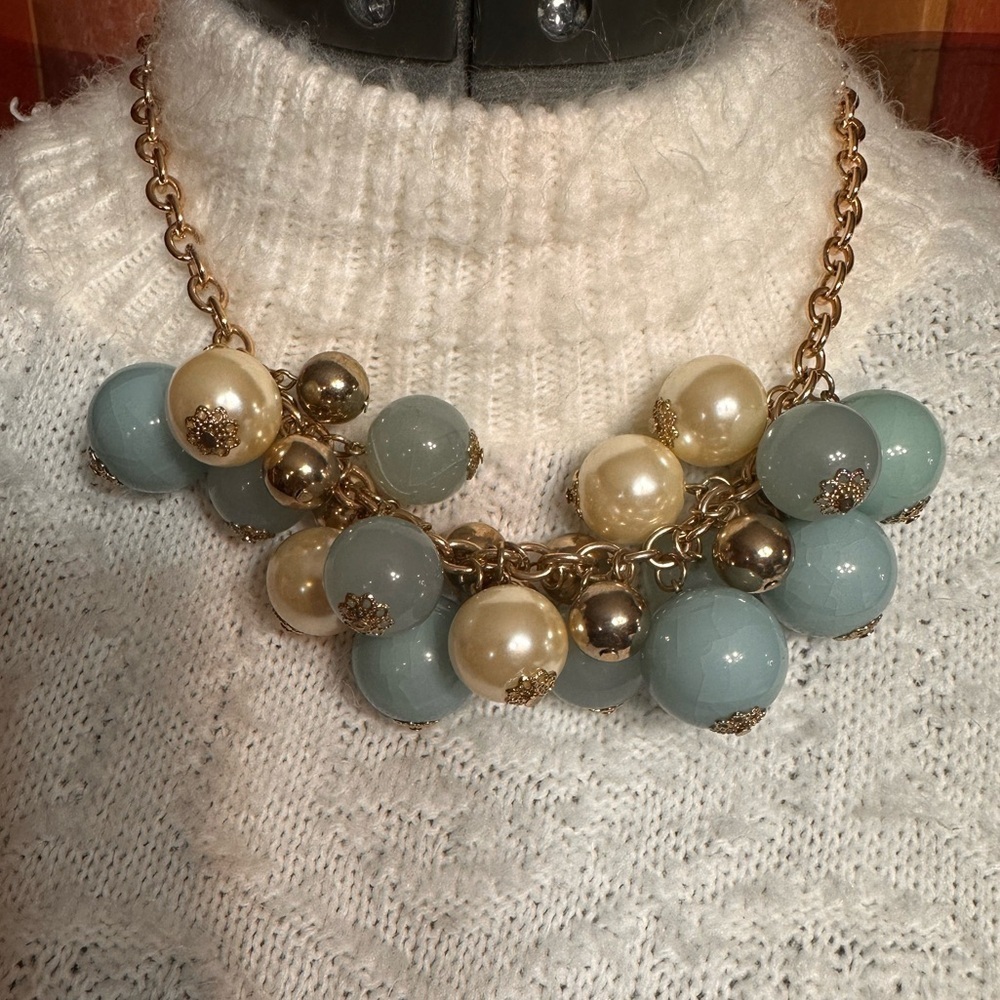 Vintage Statement Necklace Blue & Pearl Chunky Bead Bib Collar Necklace